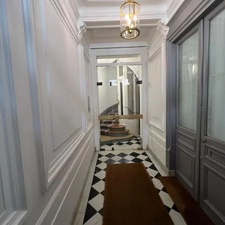 Beautiful Flat Monceau Champs Elysee * Paris