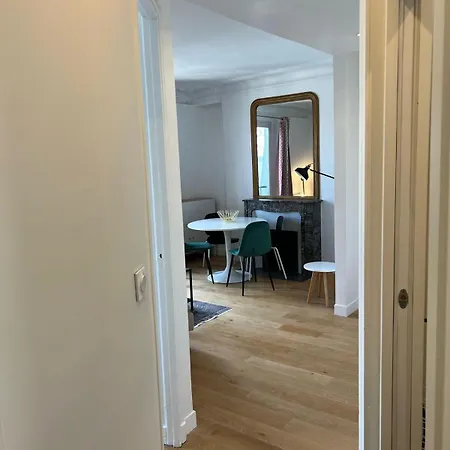 Beautiful Flat Monceau Champs Elysee Apartment