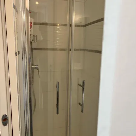 Apartment Beautiful Flat Monceau Champs Elysee