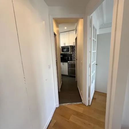 Beautiful Flat Monceau Champs Elysee Apartment