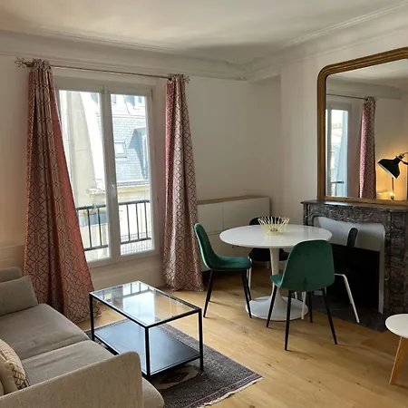 Apartment Beautiful Flat Monceau Champs Elysee